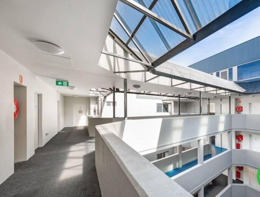 Apartamento Qbn Cracker: 2Br, 2Ba, 2 Secure B/ Ment Car Parks Queanbeyan Exterior foto