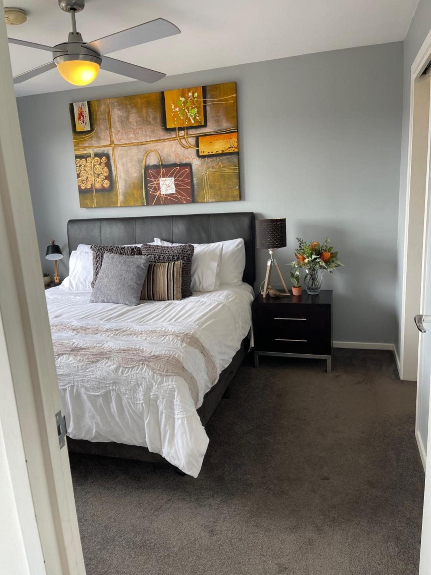 Apartamento Qbn Cracker: 2Br, 2Ba, 2 Secure B/ Ment Car Parks Queanbeyan Exterior foto